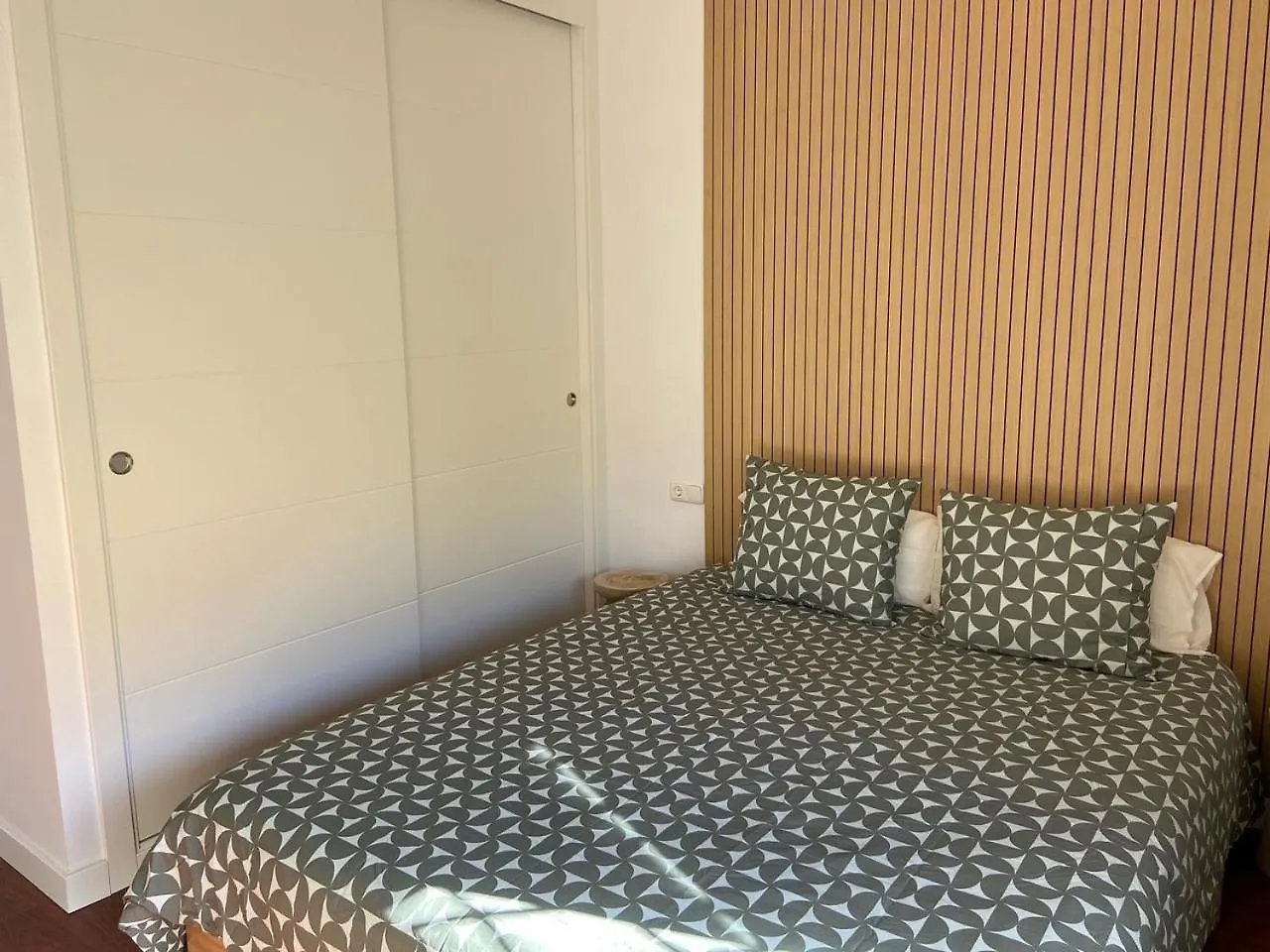 One Bedroom Flat In The Centre Of トレモリノス スペイン